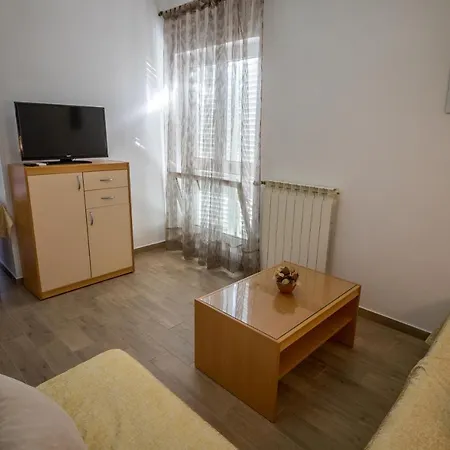 By The Sea - Gornja, Rab - 21380 סופטרסקה דראגה